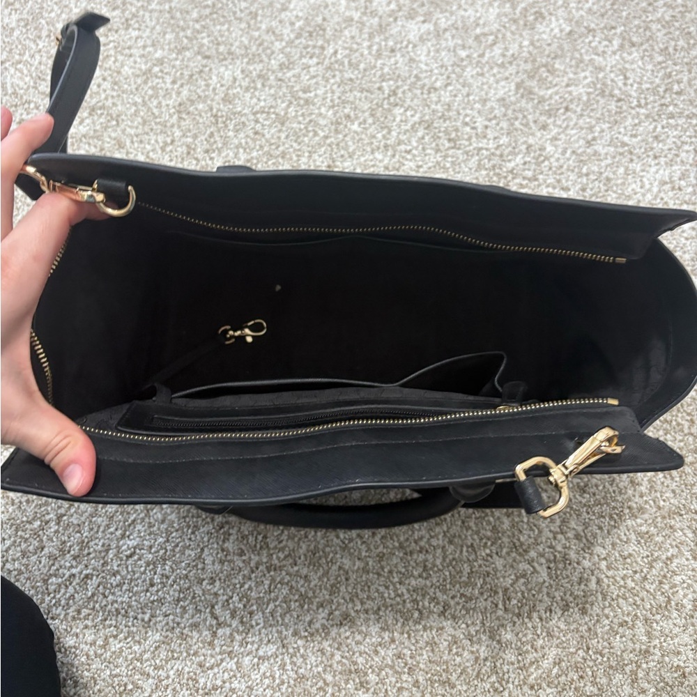 Michael Kors Selma Satchel Bag in Black Saffiano Leather - Picture 5 of 7